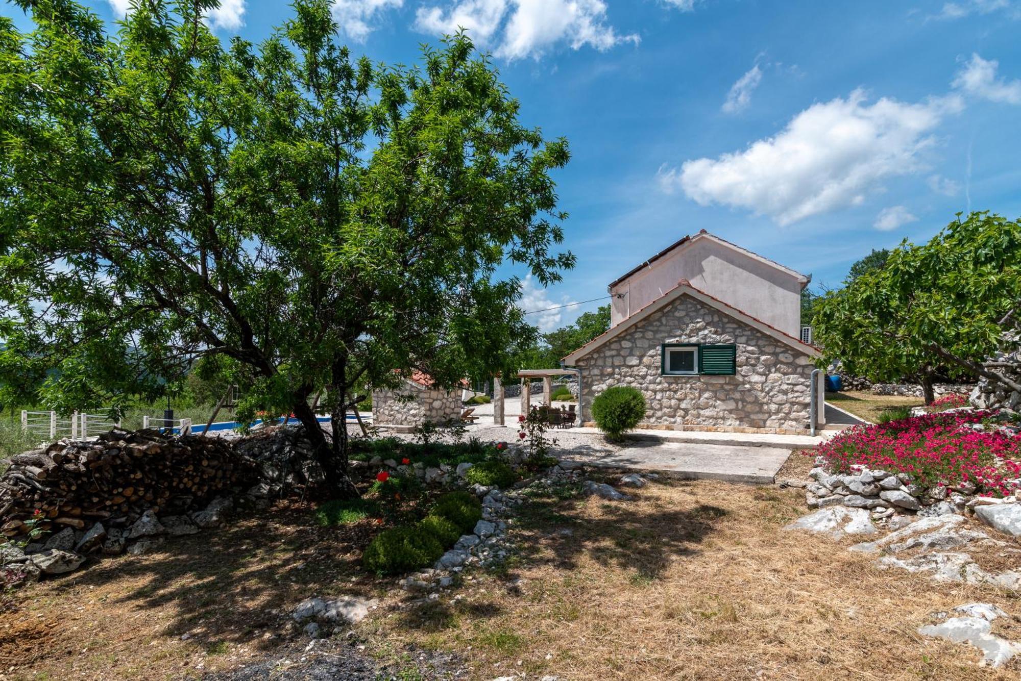 Villa Zuza Bristivica Bagian luar foto